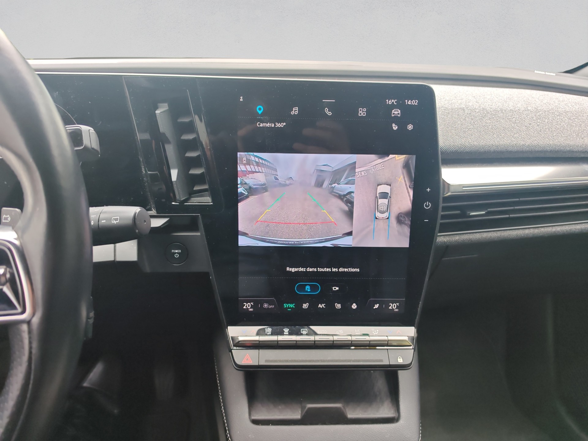 RENAULT Mégane E-TECH EV60 Techno-image-11
