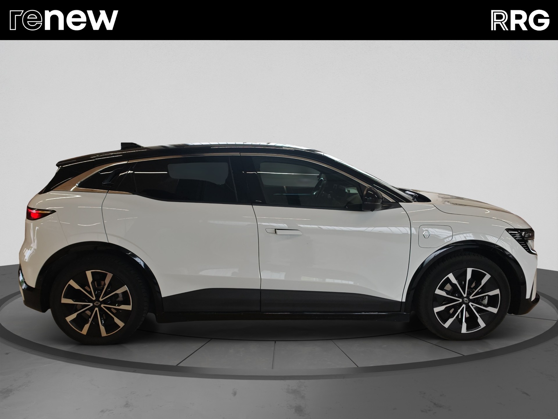 RENAULT Mégane E-TECH EV60 Techno-showroom-element-1