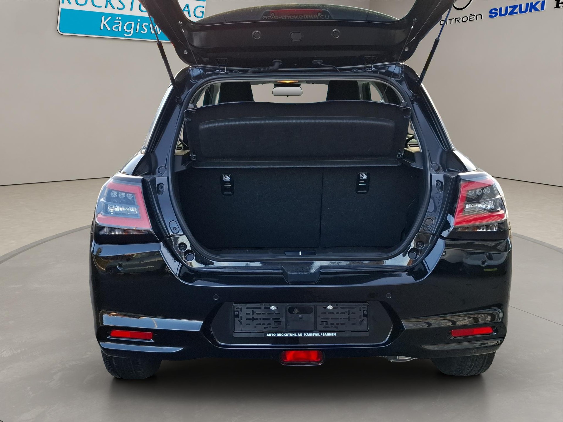 SUZUKI Swift 1.2 Tradizio Hybrid 4x4-image-11