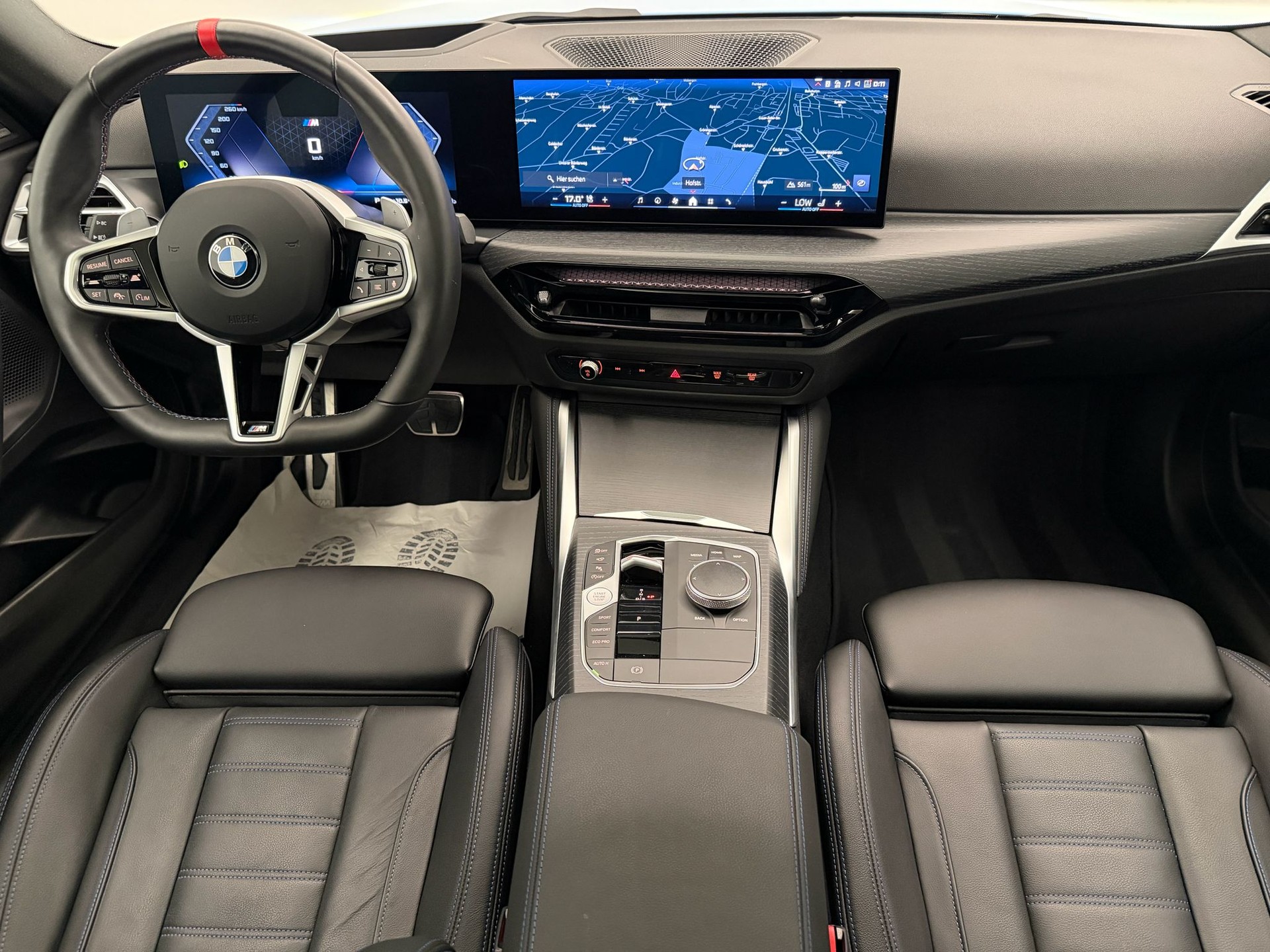 BMW M240i xDrive M Sport Pro Steptronic-image-11