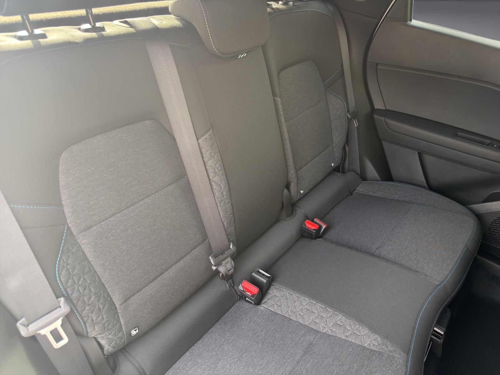 MITSUBISHI ASX 1.8 HEV Sport-image-14