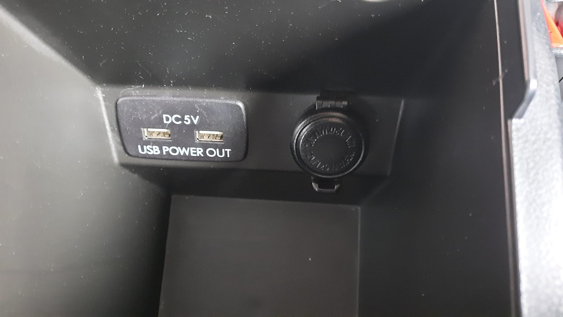 SUBARU XV 2.0 Swiss Plus AWD Lineartronic-image-17