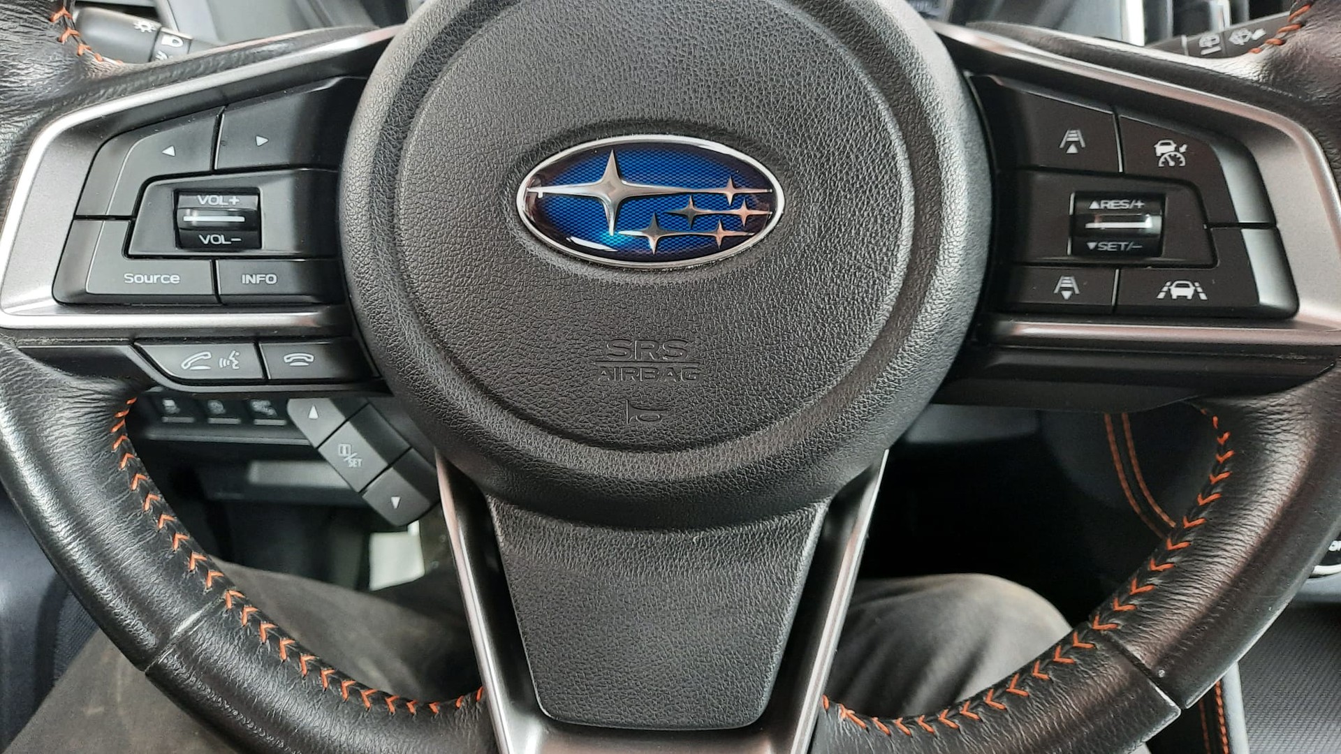 SUBARU XV 2.0 Swiss Plus AWD Lineartronic-image-9