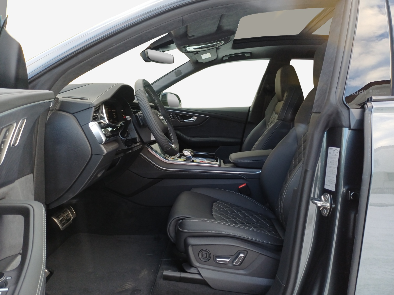 AUDI SQ8 SUV TFSI quattro tiptronic-image-7