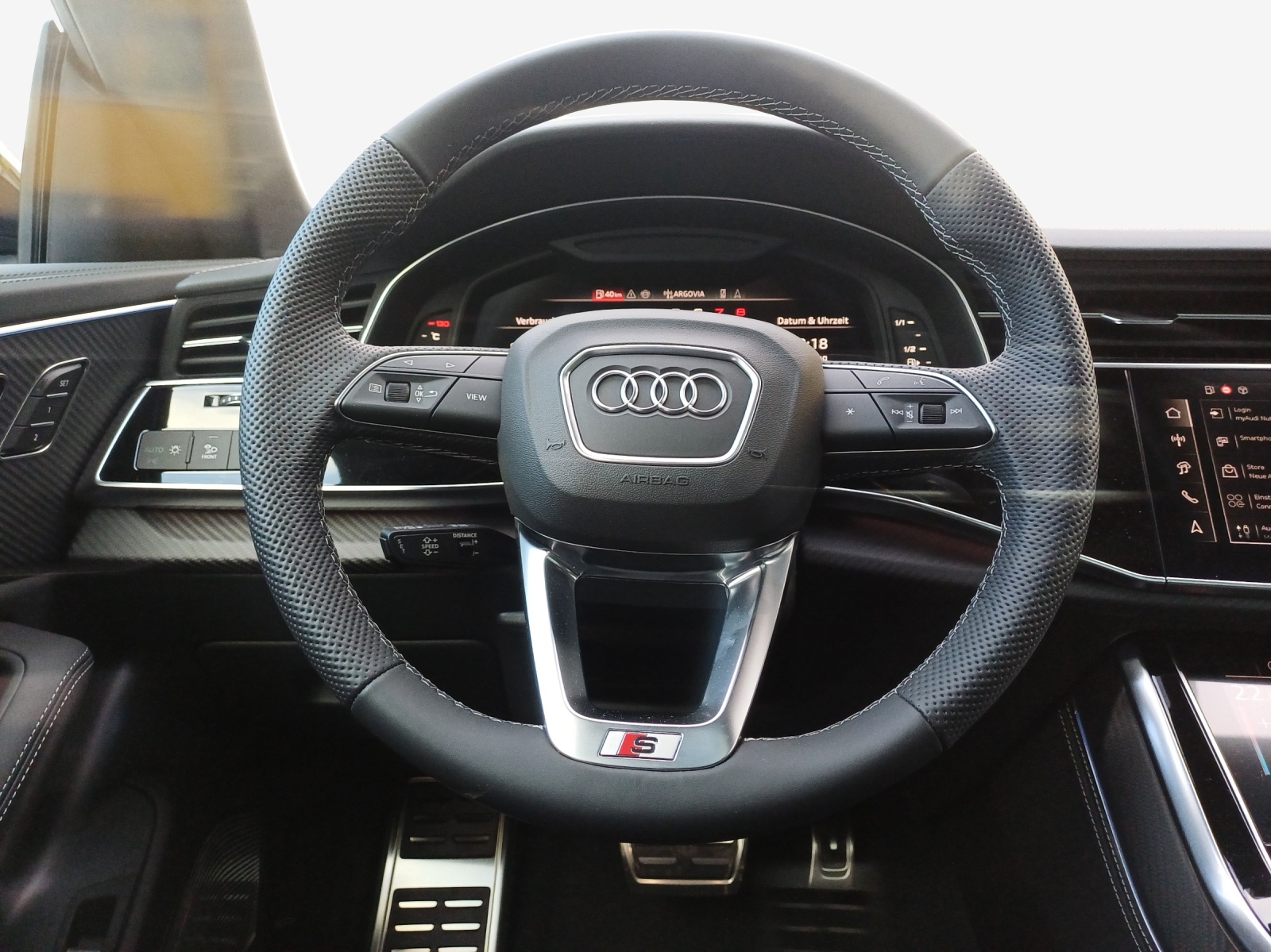 AUDI SQ8 SUV TFSI quattro tiptronic-image-9