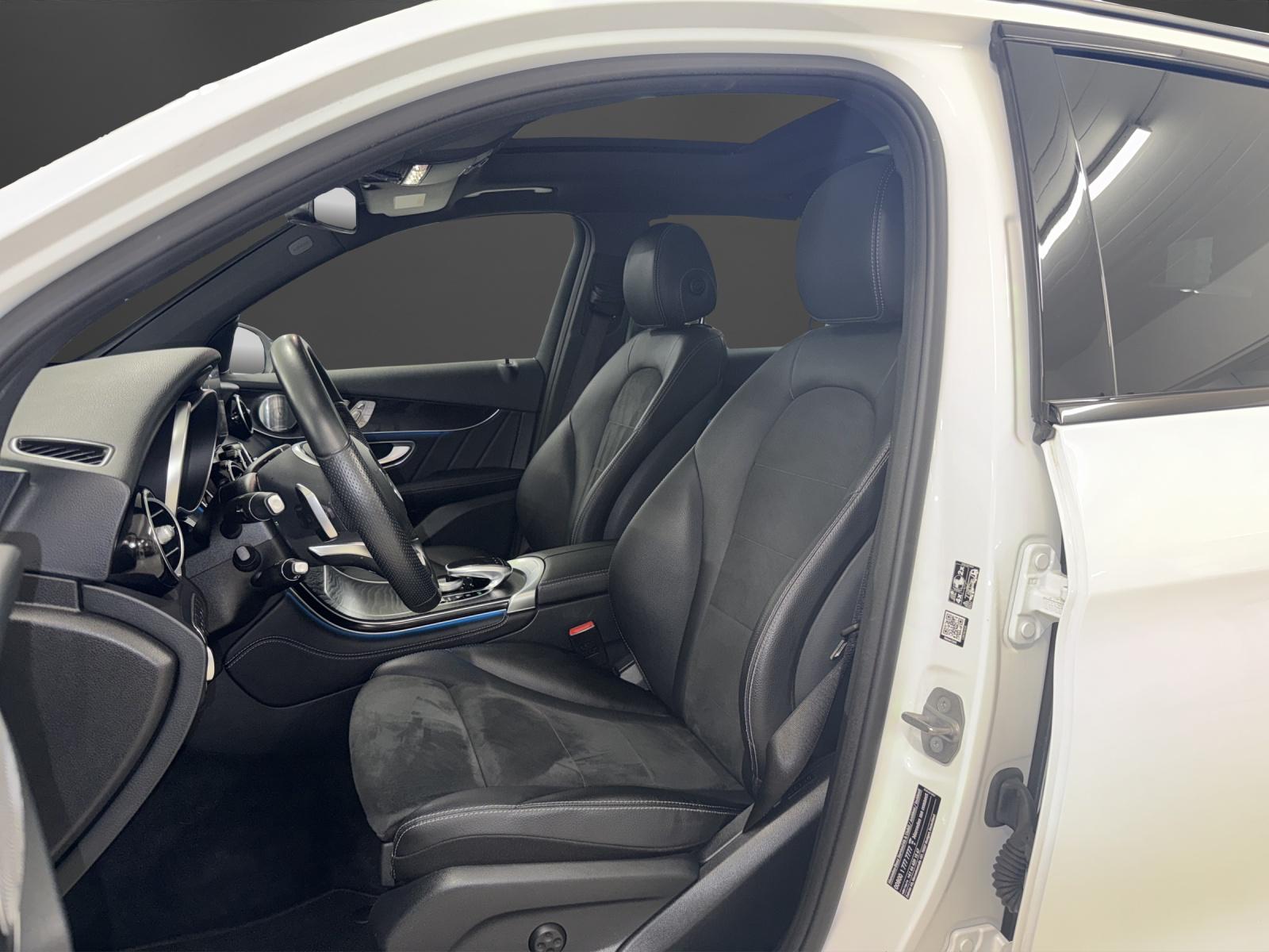 MERCEDES-BENZ GLC 250 d AMG Line 4Matic 9G-Tronic-image-6