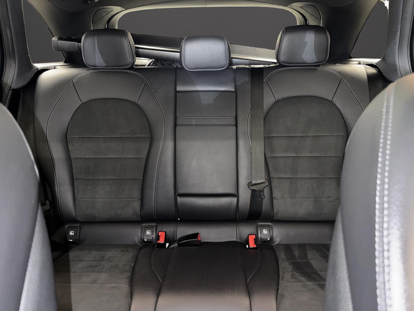 MERCEDES-BENZ GLC 250 d AMG Line 4Matic 9G-Tronic-image-9