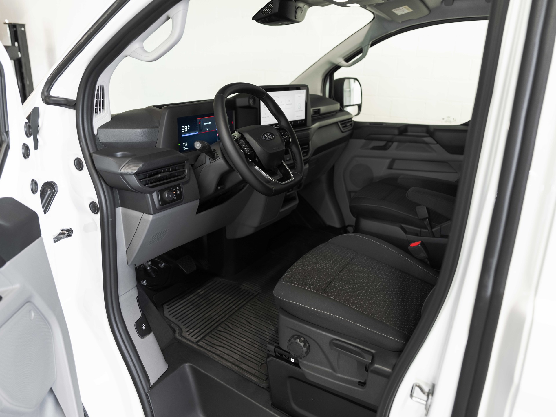 FORD Transit Custom Van 340 L2H1 65kWh Trend-image-4
