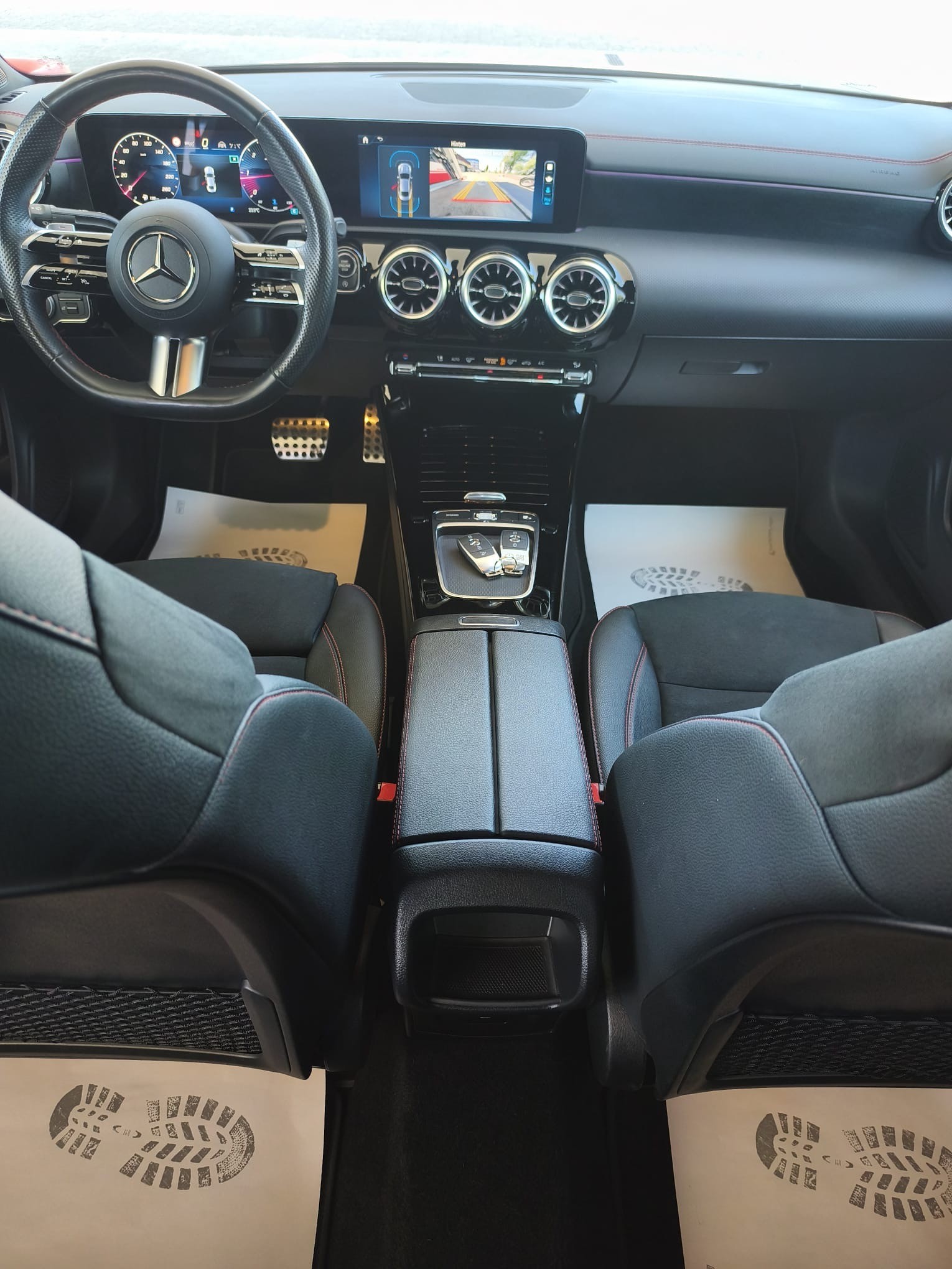 MERCEDES-BENZ CLA 200 d 8G-DCT-image-14