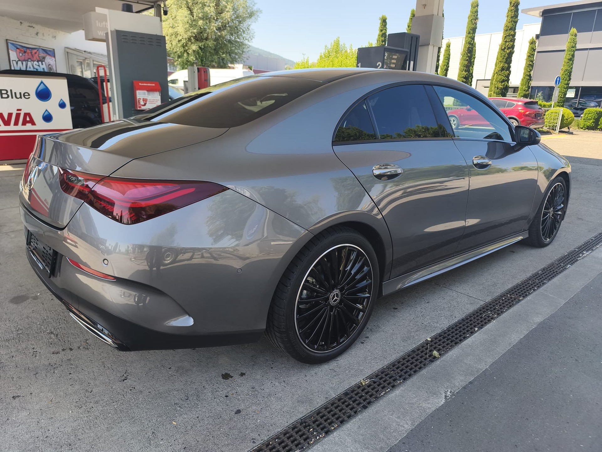 MERCEDES-BENZ CLA 200 d 8G-DCT-image-2