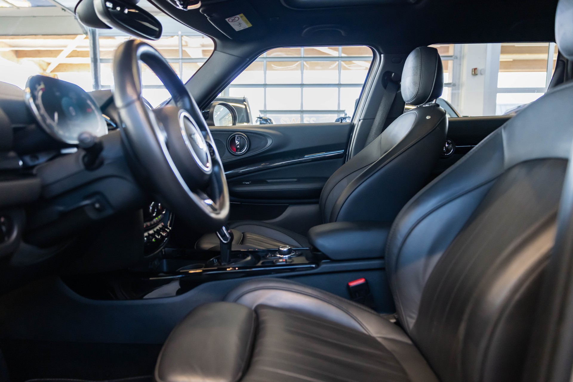 MINI Clubman F54 2.0i Cooper S ALL4 / CH-Fahrzeug / Panoramadach /-image-10