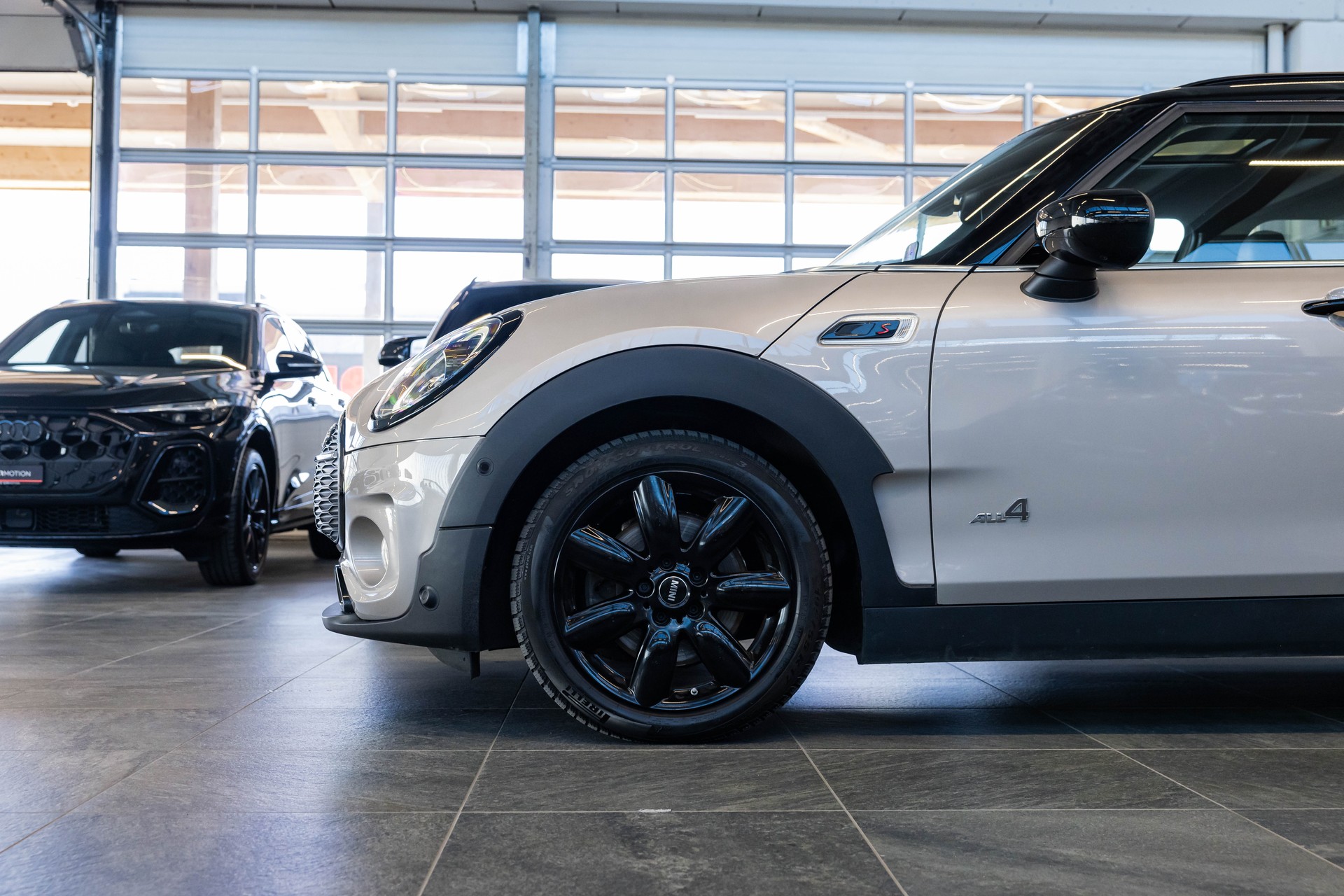MINI Clubman F54 2.0i Cooper S ALL4 / CH-Fahrzeug / Panoramadach /-image-21