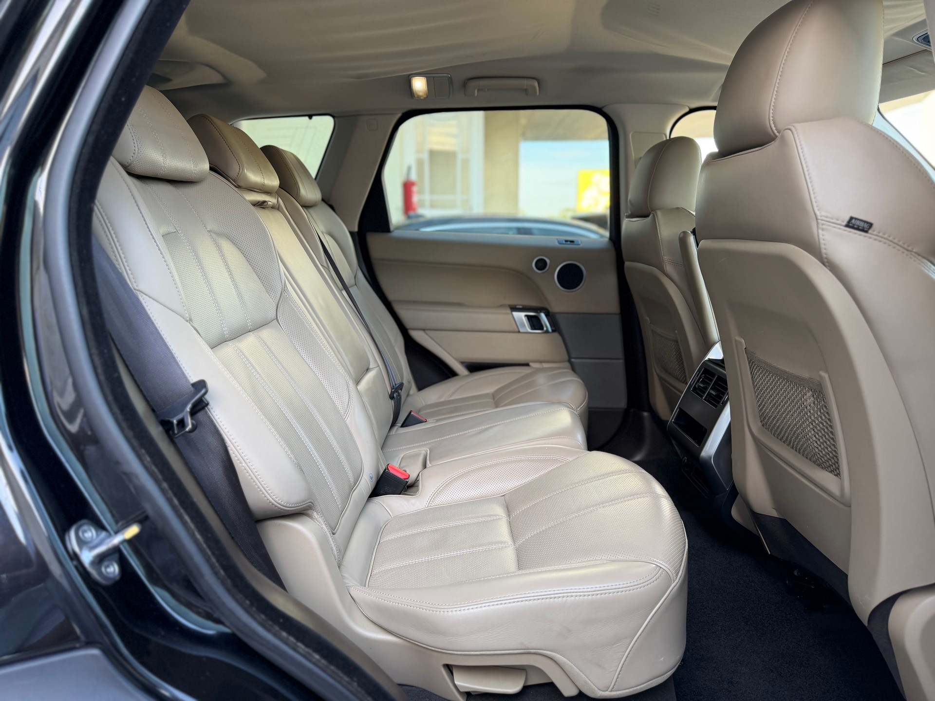 LAND ROVER Range Rover Sport 3.0 SDV6 HSE Dynamic Automatic-image-12