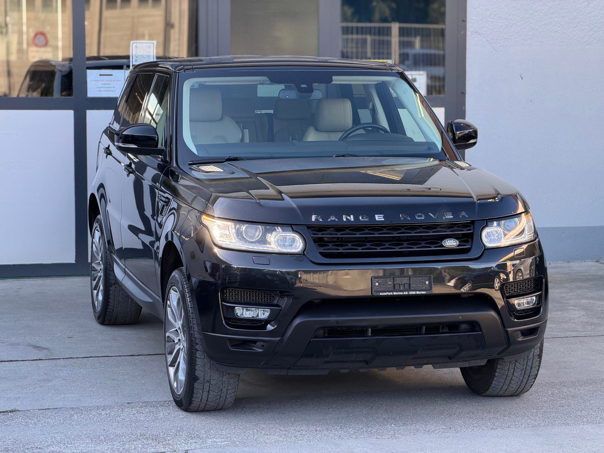 LAND ROVER Range Rover Sport 3.0 SDV6 HSE Dynamic Automatic-showroom-element-3