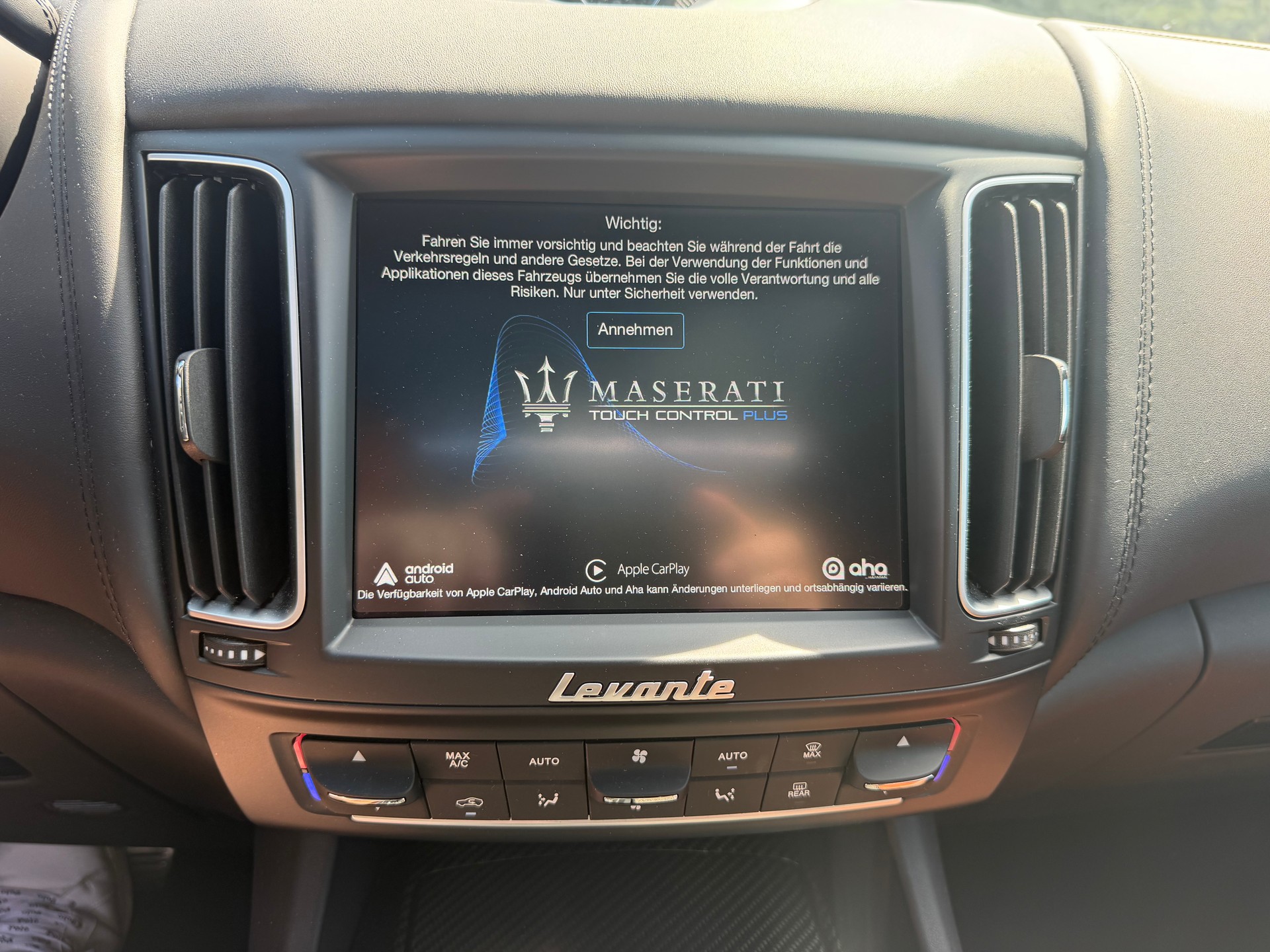 MASERATI Levante S 3.0 V6 GranSport Automatica-image-19