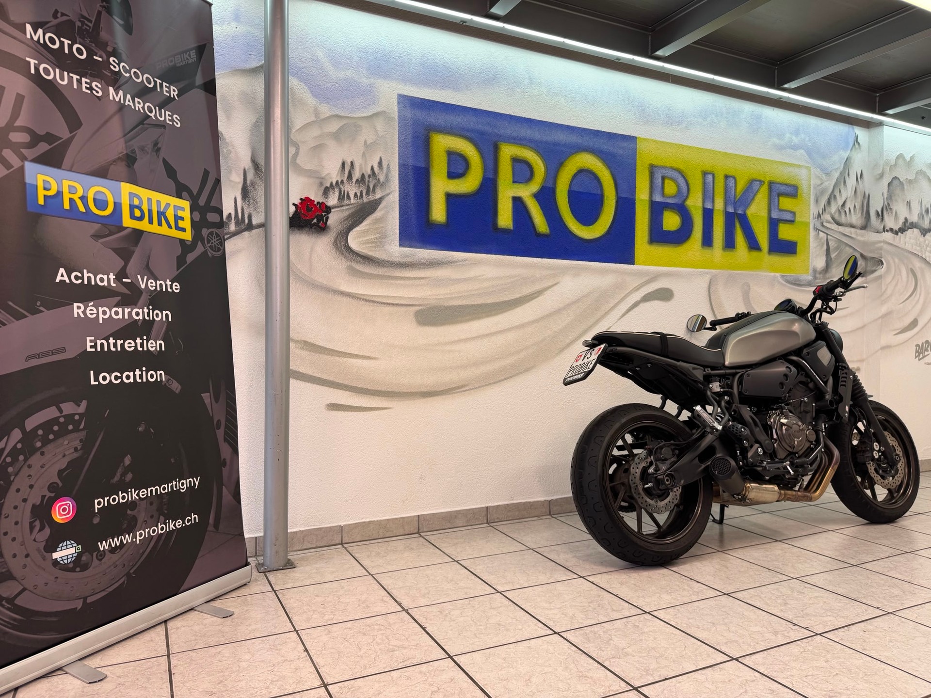 YAMAHA XSR 700-image-2