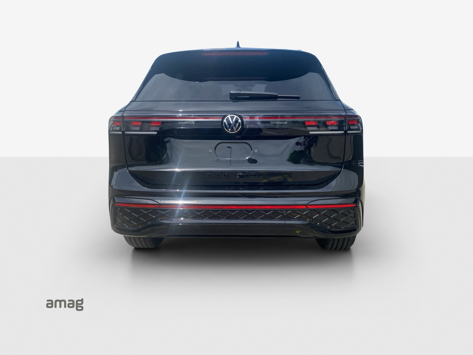 VW Tiguan 2.0 TSI DSG R-Line Plus 4Motion-showroom-element-3