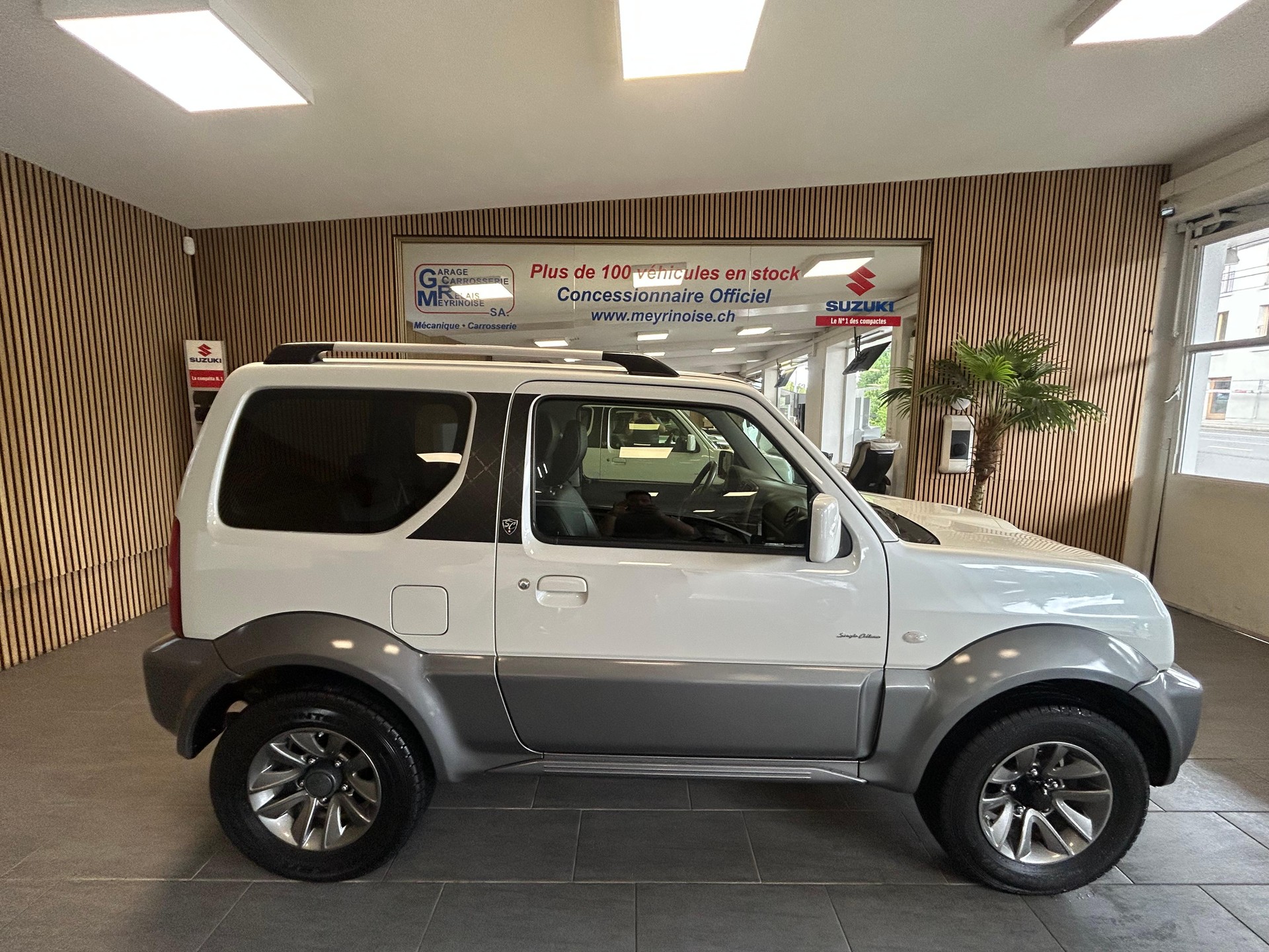 SUZUKI Jimny Wagon 1.3 4WD Sergio Cellano Top 4 PLACES/4 SITZE
