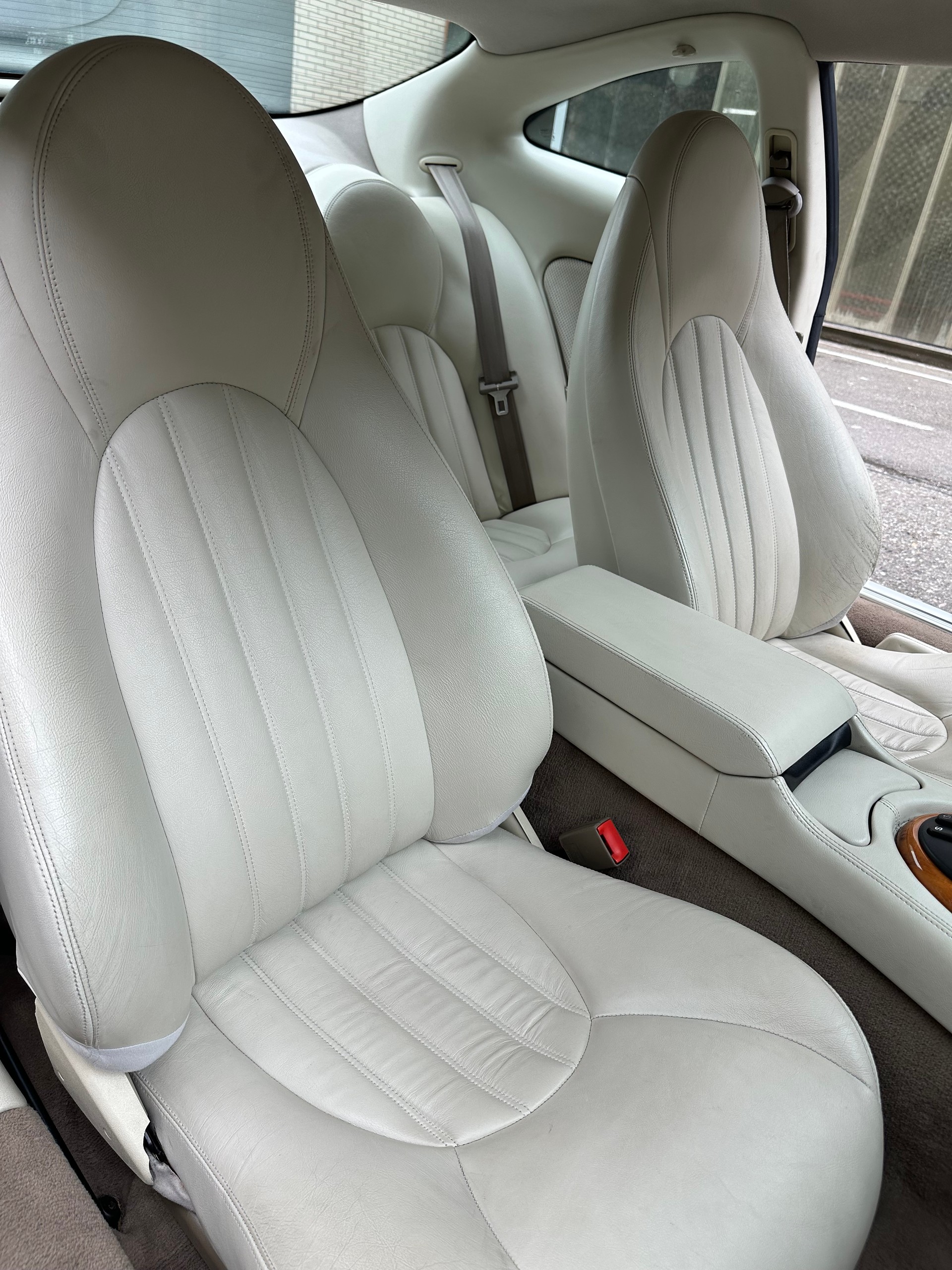 JAGUAR XK8 4.0-image-14