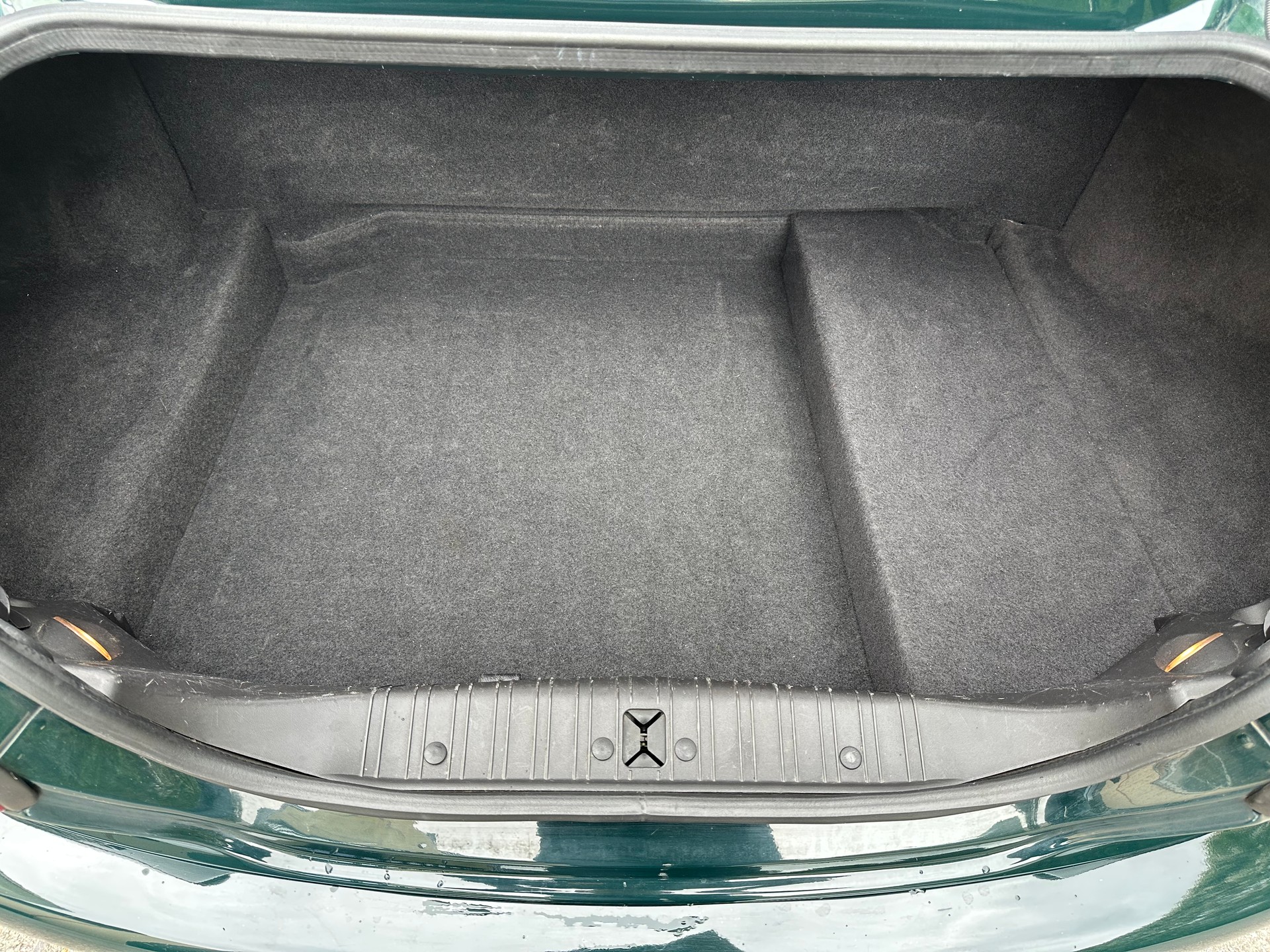 JAGUAR XK8 4.0-image-16