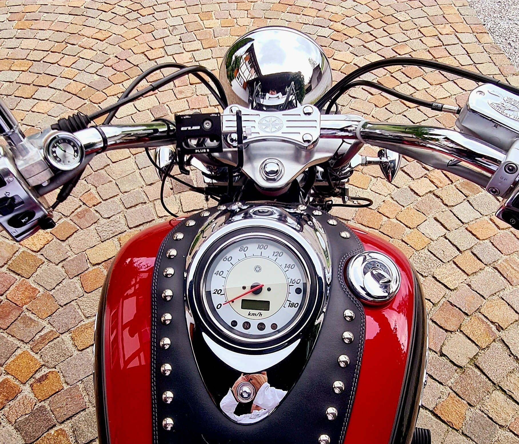 YAMAHA XVS 1100-image-3