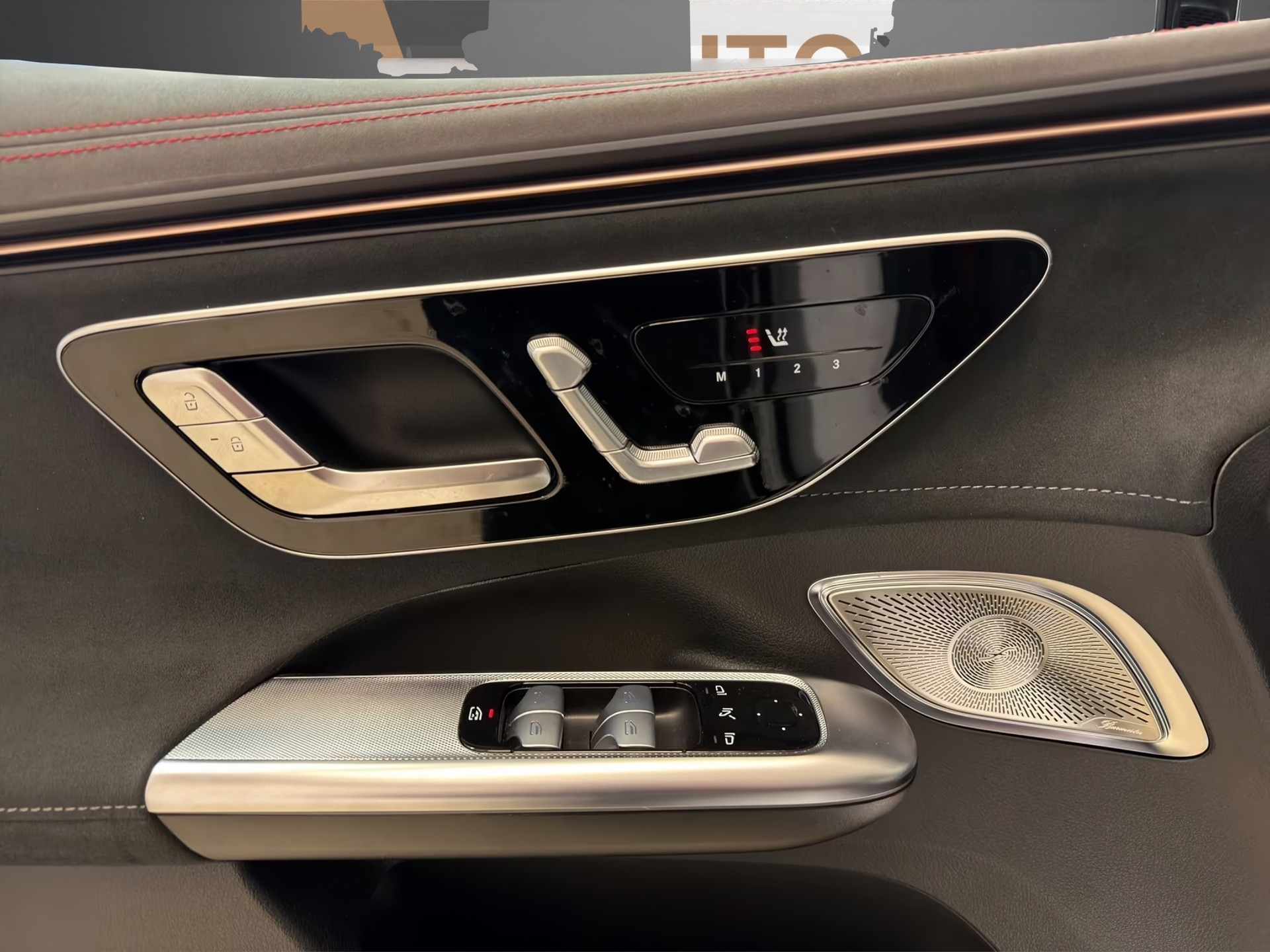 MERCEDES-BENZ EQE SUV AMG 43 4 Matic-image-35