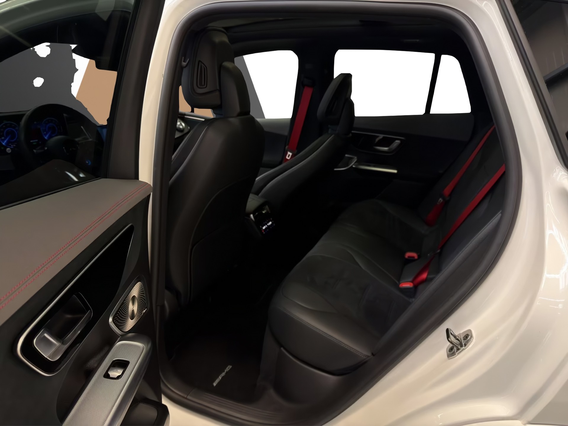 MERCEDES-BENZ EQE SUV AMG 43 4 Matic-image-36