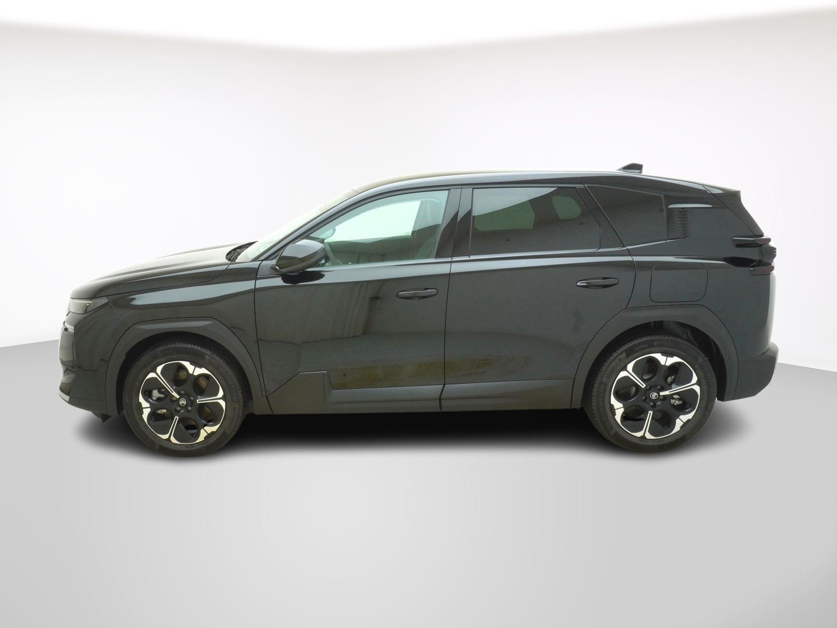 CITROEN C5 Aircross e-Plus-showroom-element-1