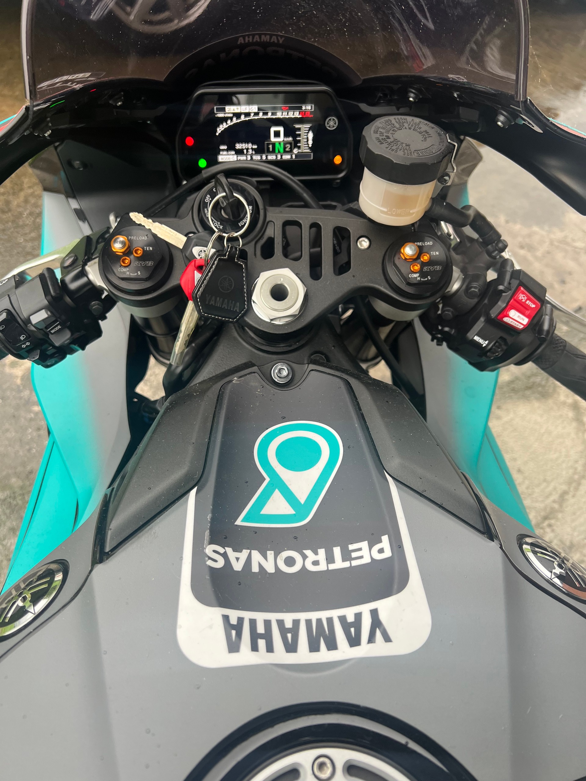 YAMAHA YZF-R1 ABS-image-7