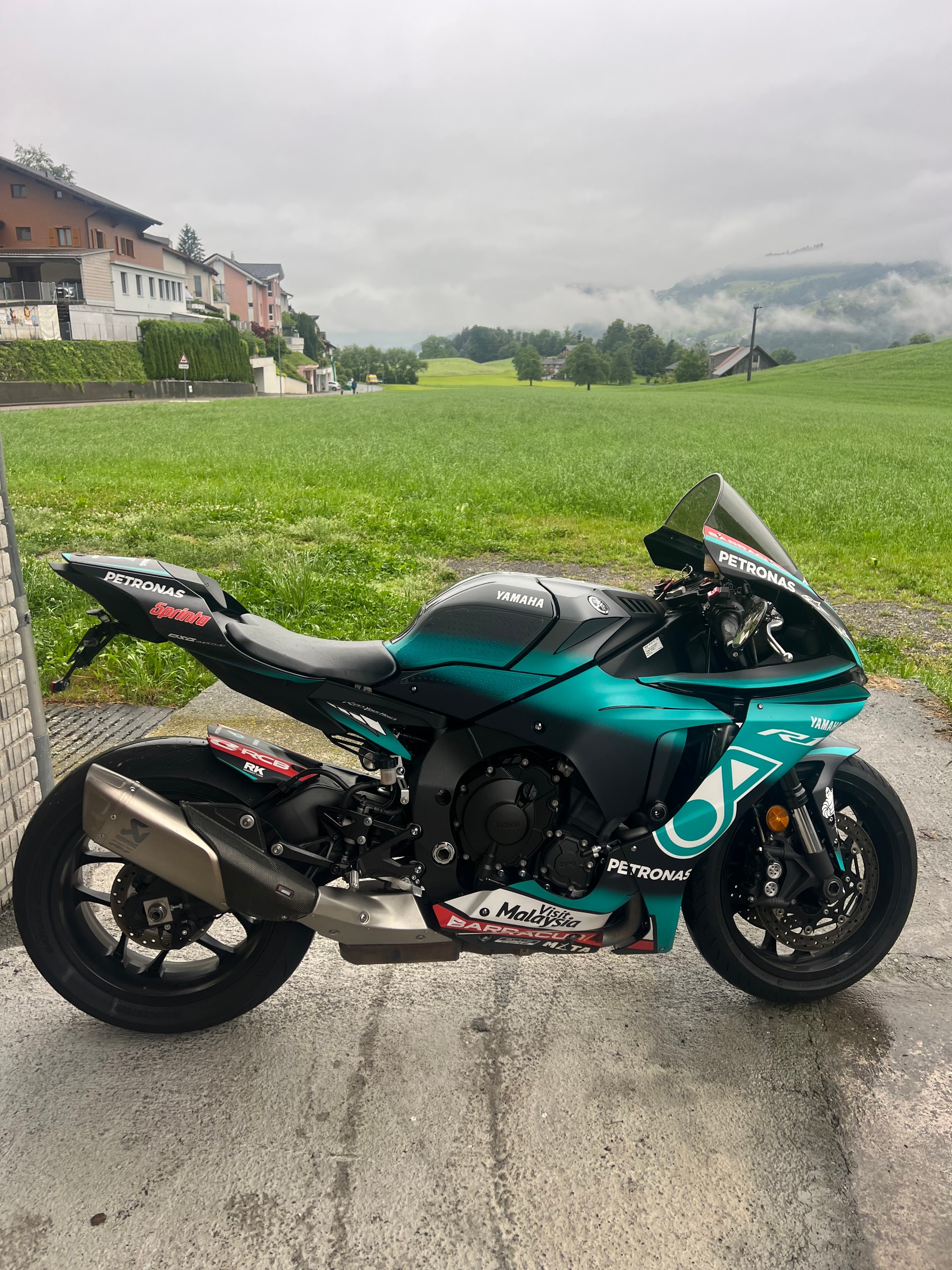 YAMAHA YZF-R1 ABS-image-0