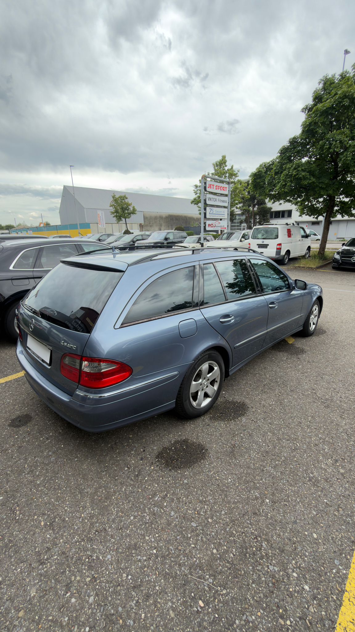 MERCEDES-BENZ E 350 Avantgarde 4Matic Automatic-image-5