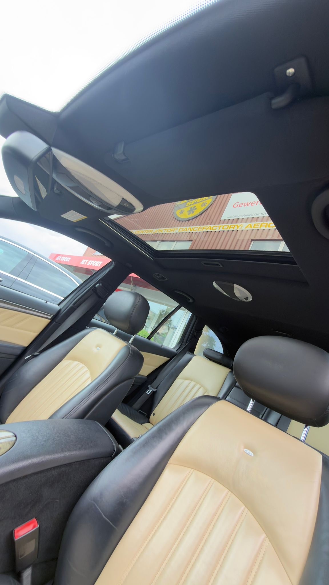 MERCEDES-BENZ E 350 Avantgarde 4Matic Automatic-image-13