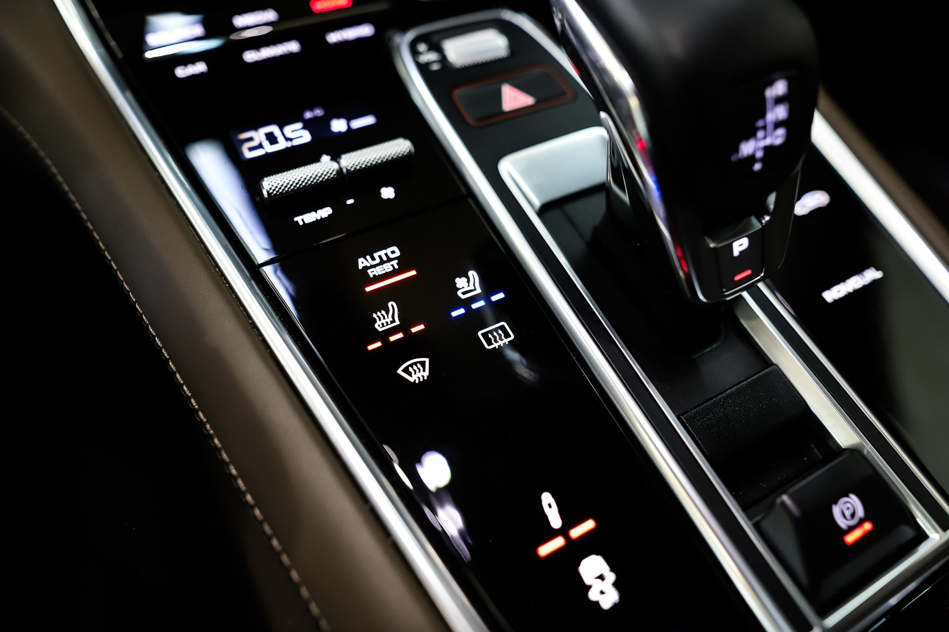 PORSCHE Panamera 4 E-Hybrid Sport Turismo PDK-image-10
