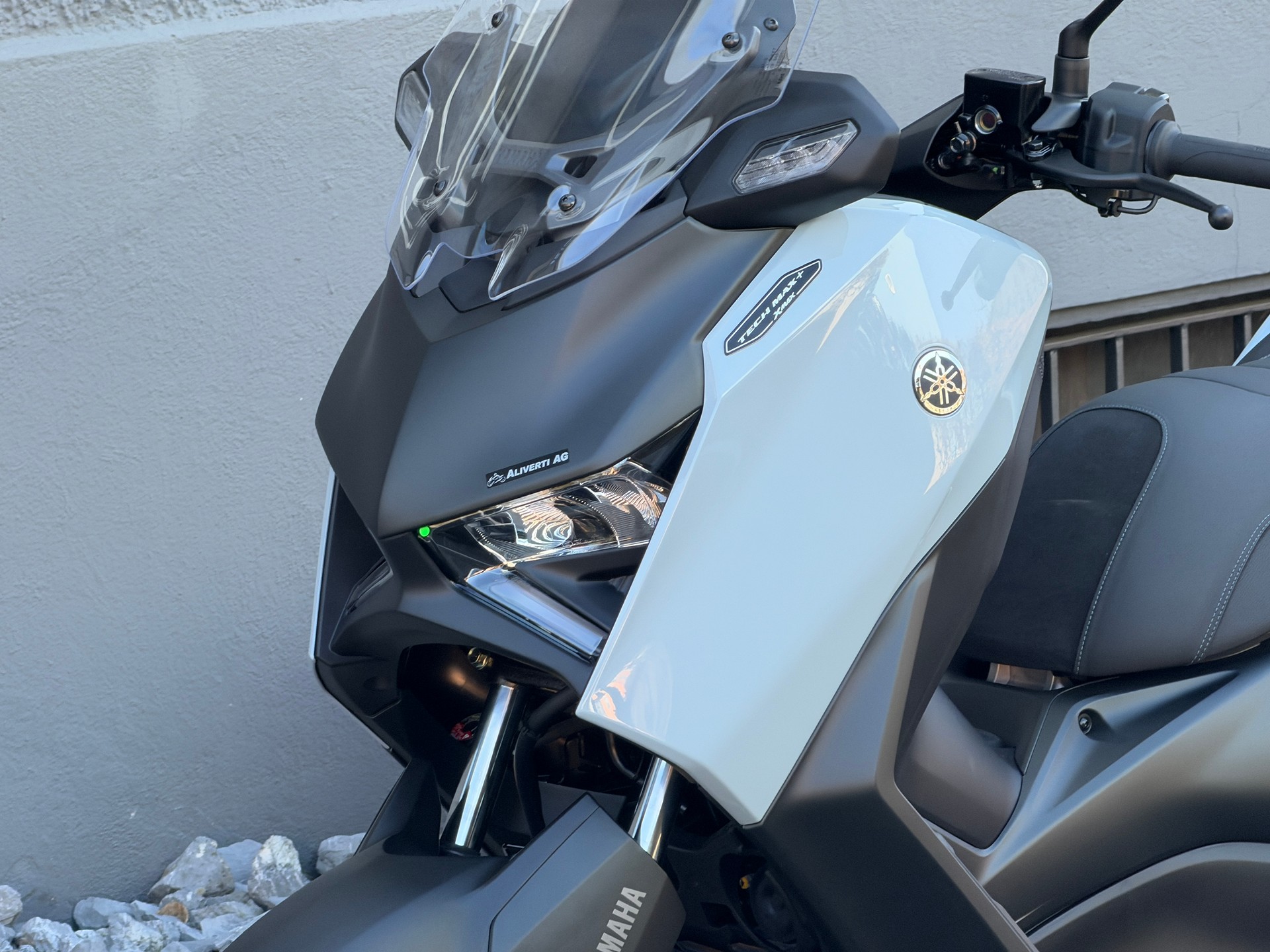 YAMAHA X-Max YP 125 Tech Max+-image-2
