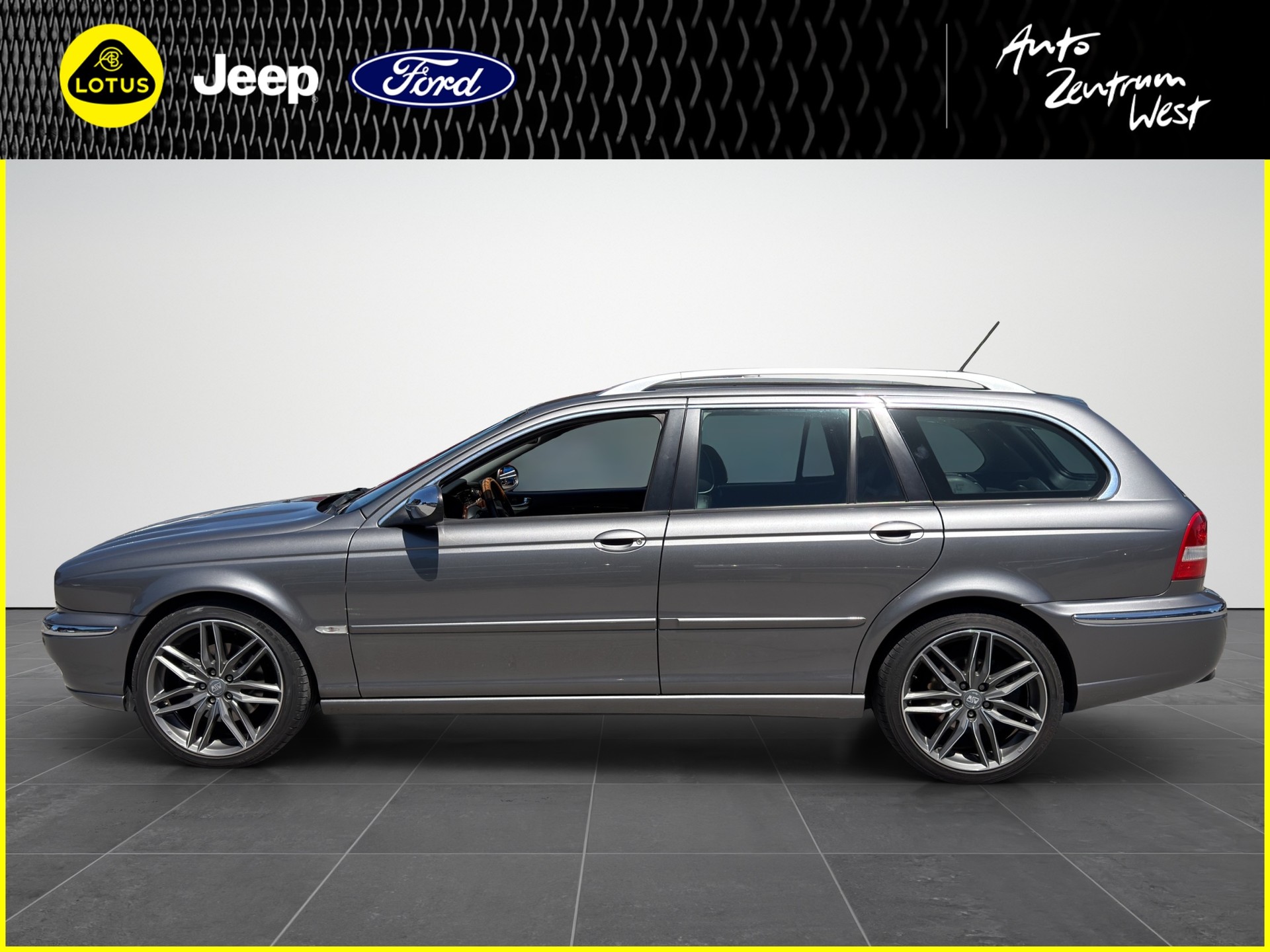 JAGUAR X-Type Estate 3.0 V6 Traction4 Sov. Anniv. Aut.-showroom-element-1