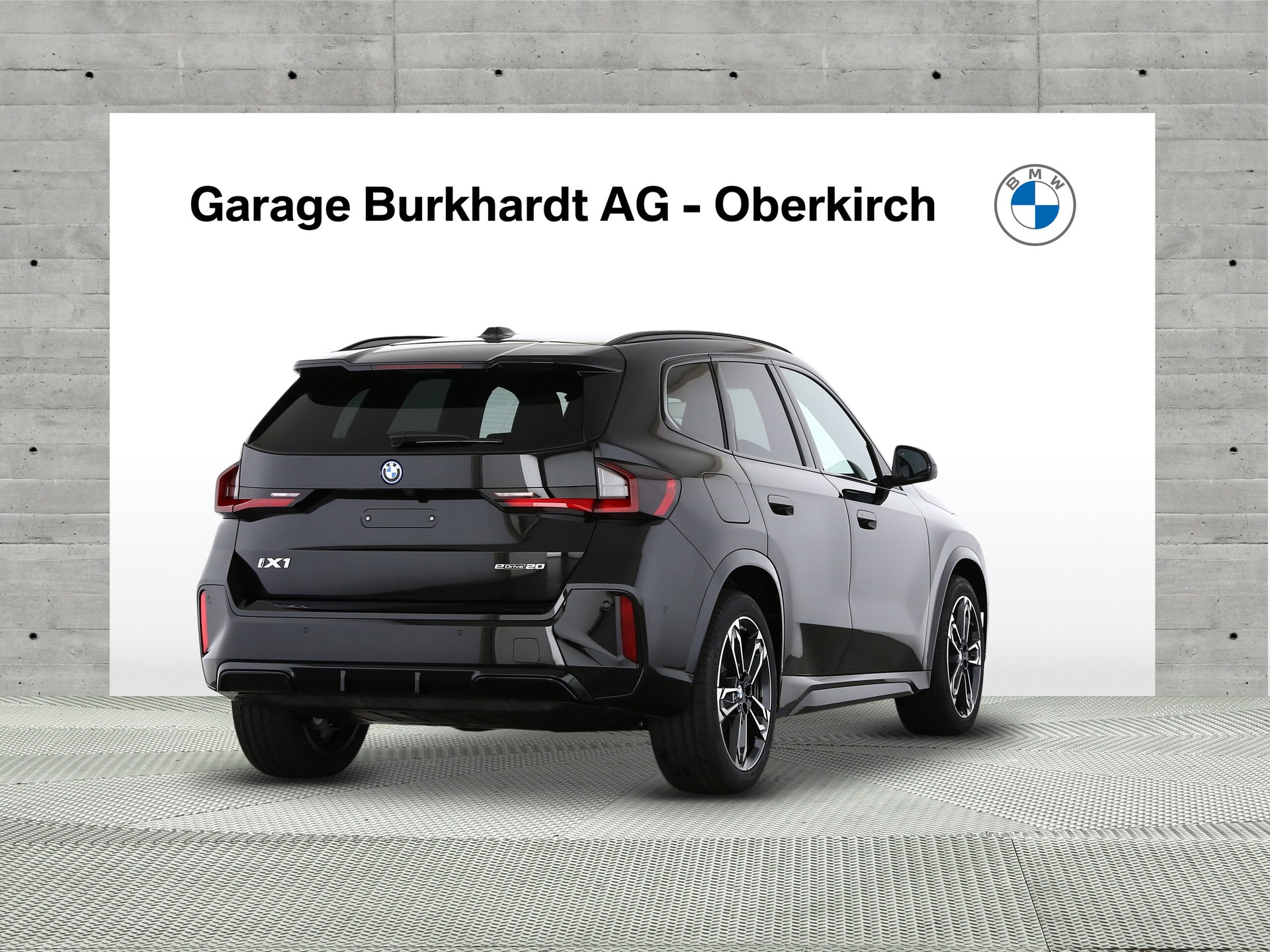 BMW iX1 eDrive 20 Ed. M Sport-showroom-element-1