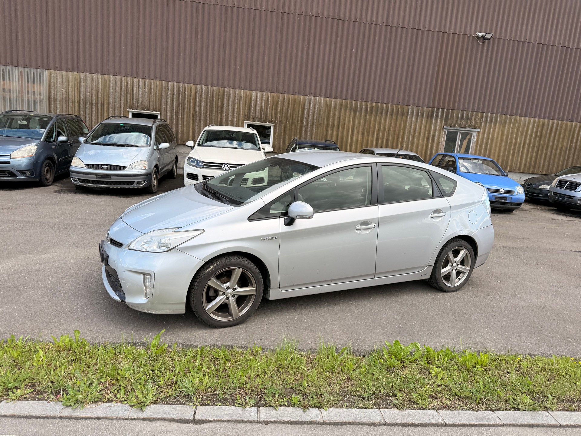 TOYOTA Prius 1.8 16V HSD Luna-image-5