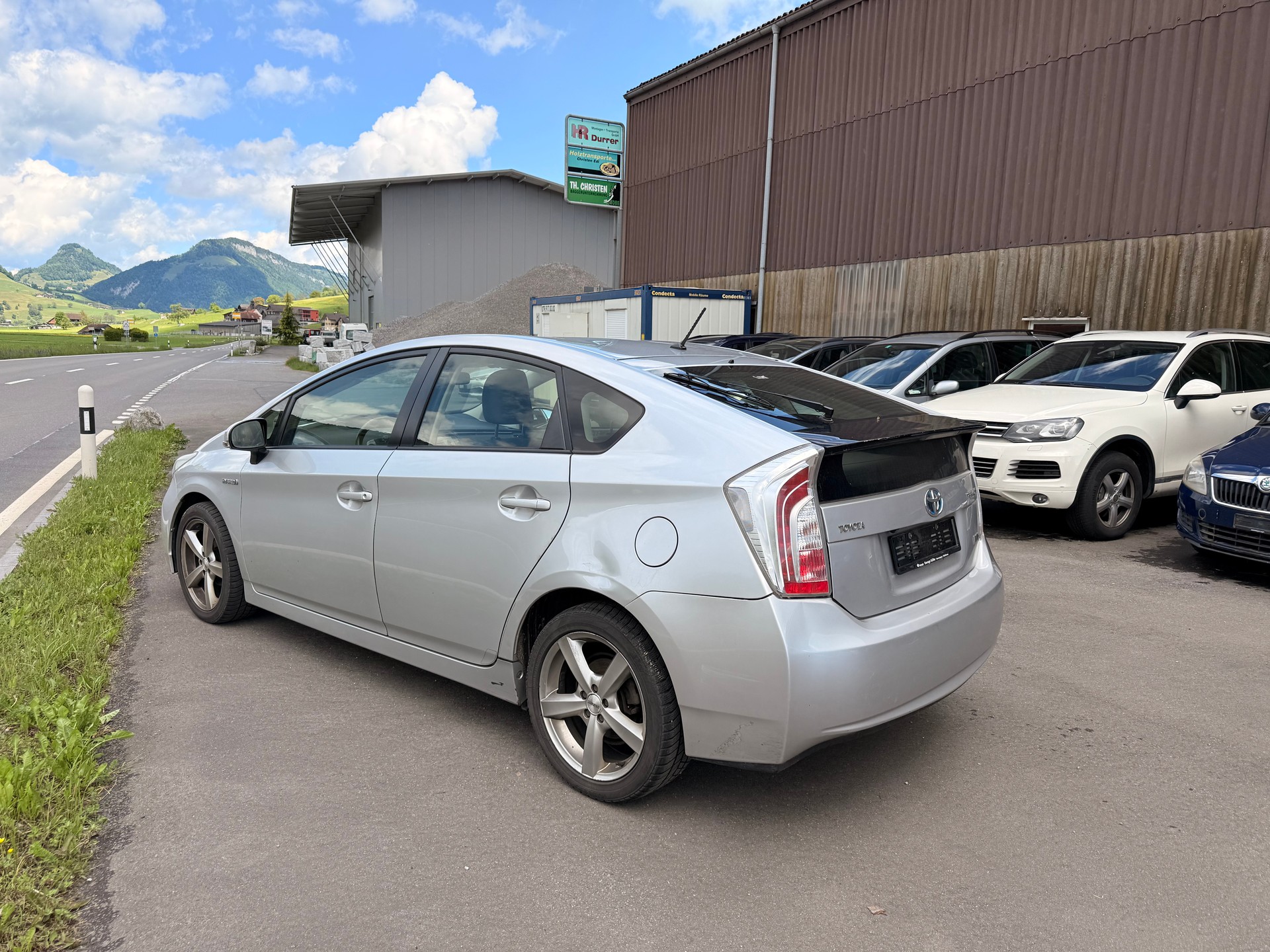 TOYOTA Prius 1.8 16V HSD Luna-image-3
