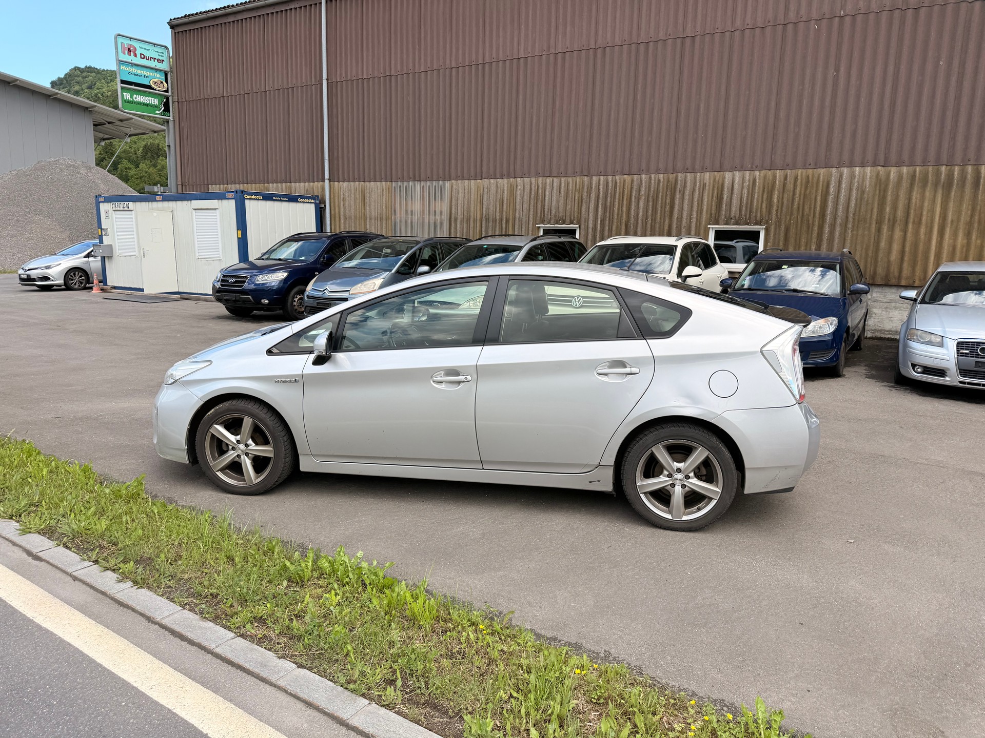 TOYOTA Prius 1.8 16V HSD Luna-image-4