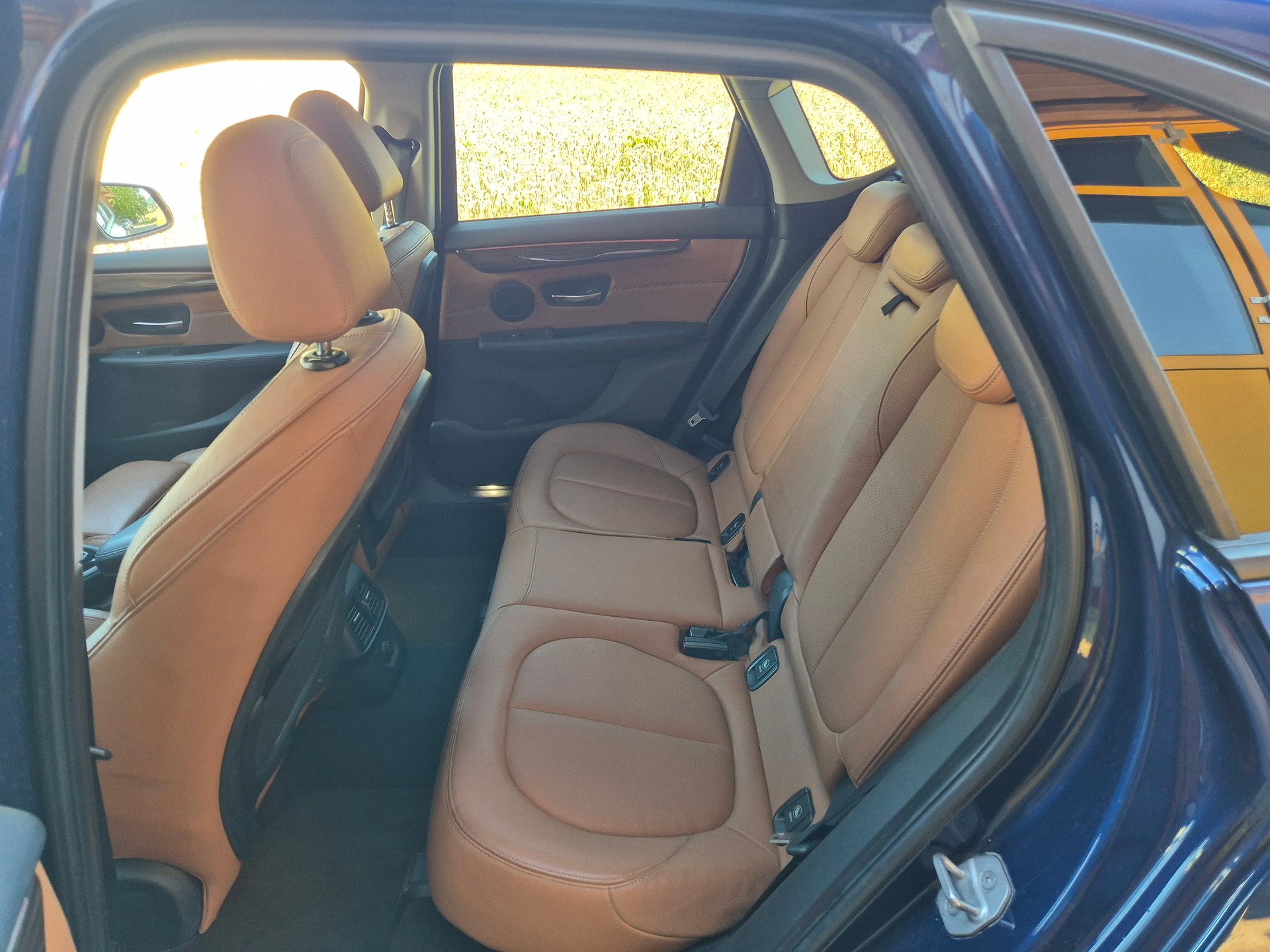 BMW 220d xDrive Active Tourer M Sport Steptronic-image-12