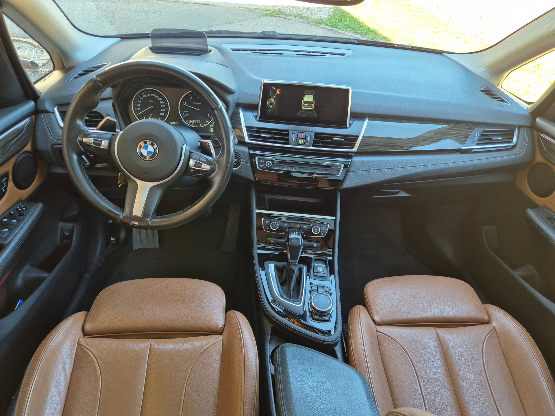 BMW 220d xDrive Active Tourer M Sport Steptronic-image-8