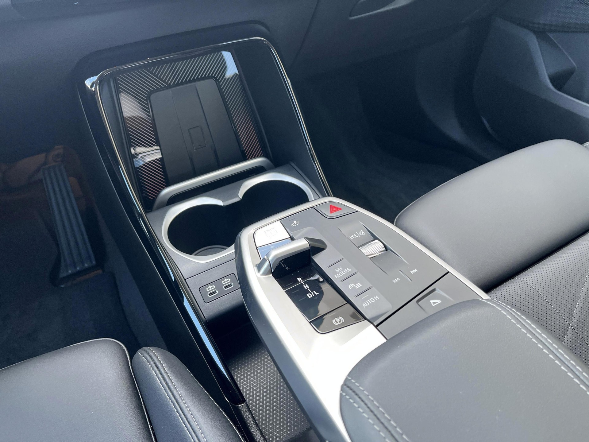 BMW X1 xDrive 25e xLine-image-9