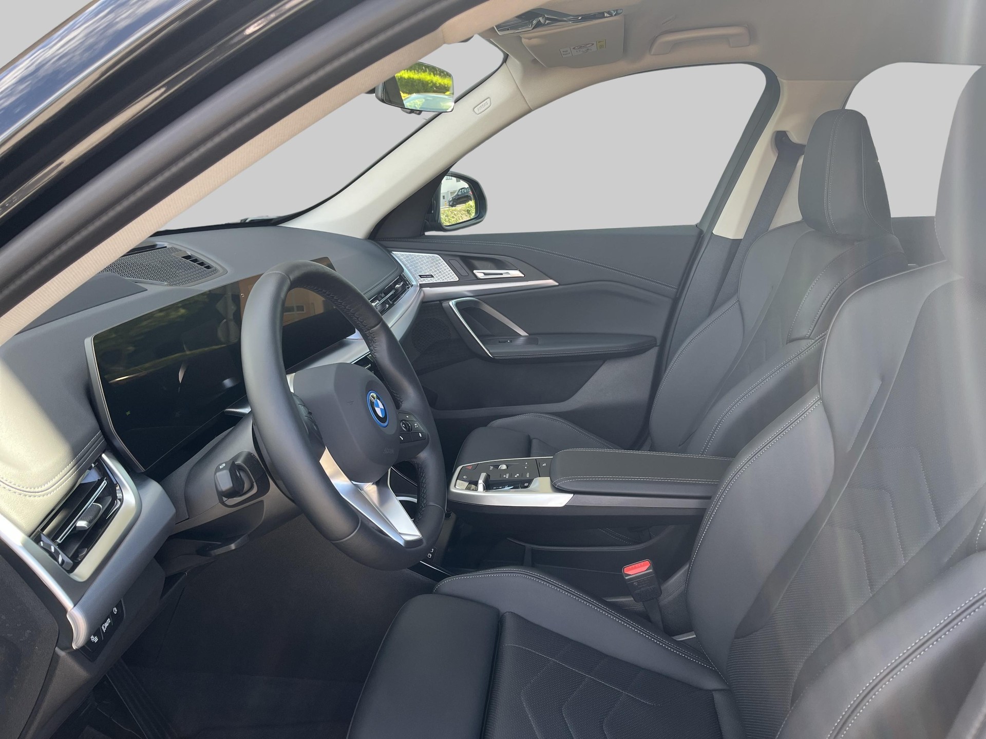 BMW X1 xDrive 25e xLine-showroom-element-2