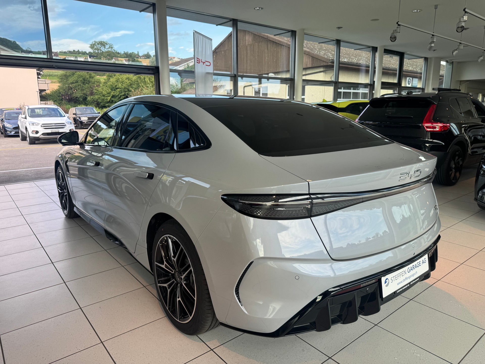 BYD Seal 82,2 kWh Excellence AWD-image-9