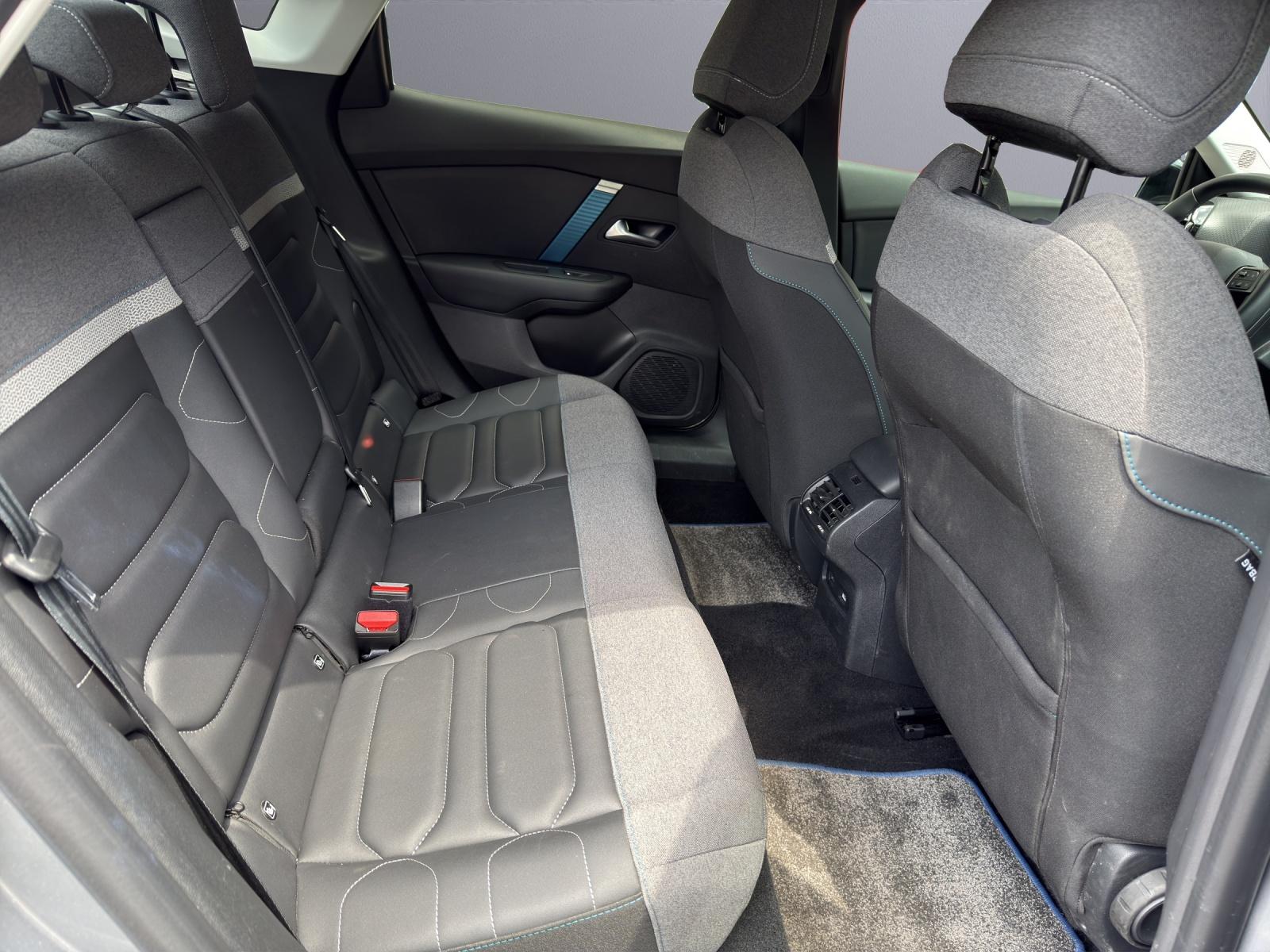 CITROEN e-C4 X Shine-image-9