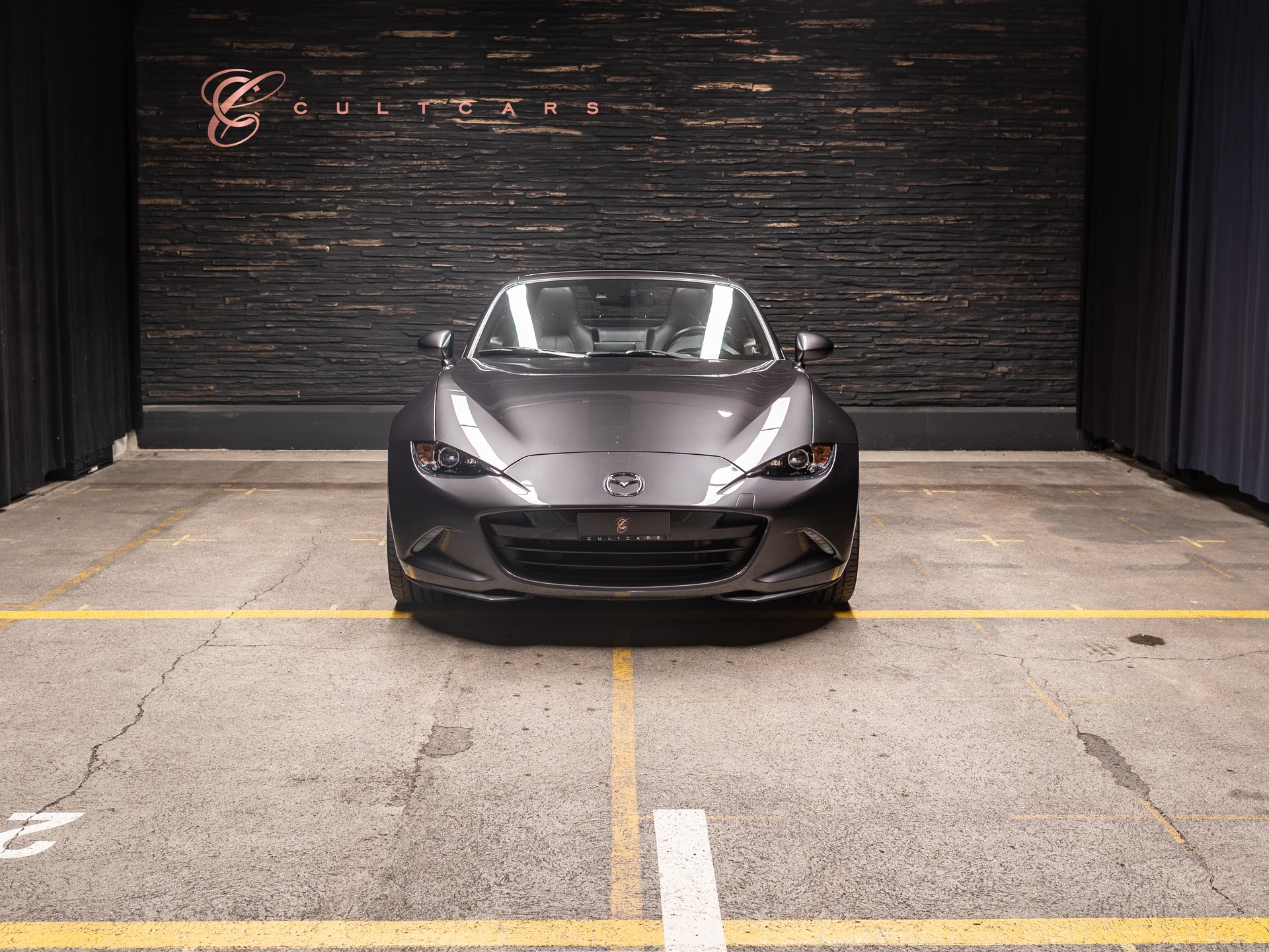 MAZDA MX-5 RF SKYACTIV-G 160 Revolution Automat-showroom-element-3