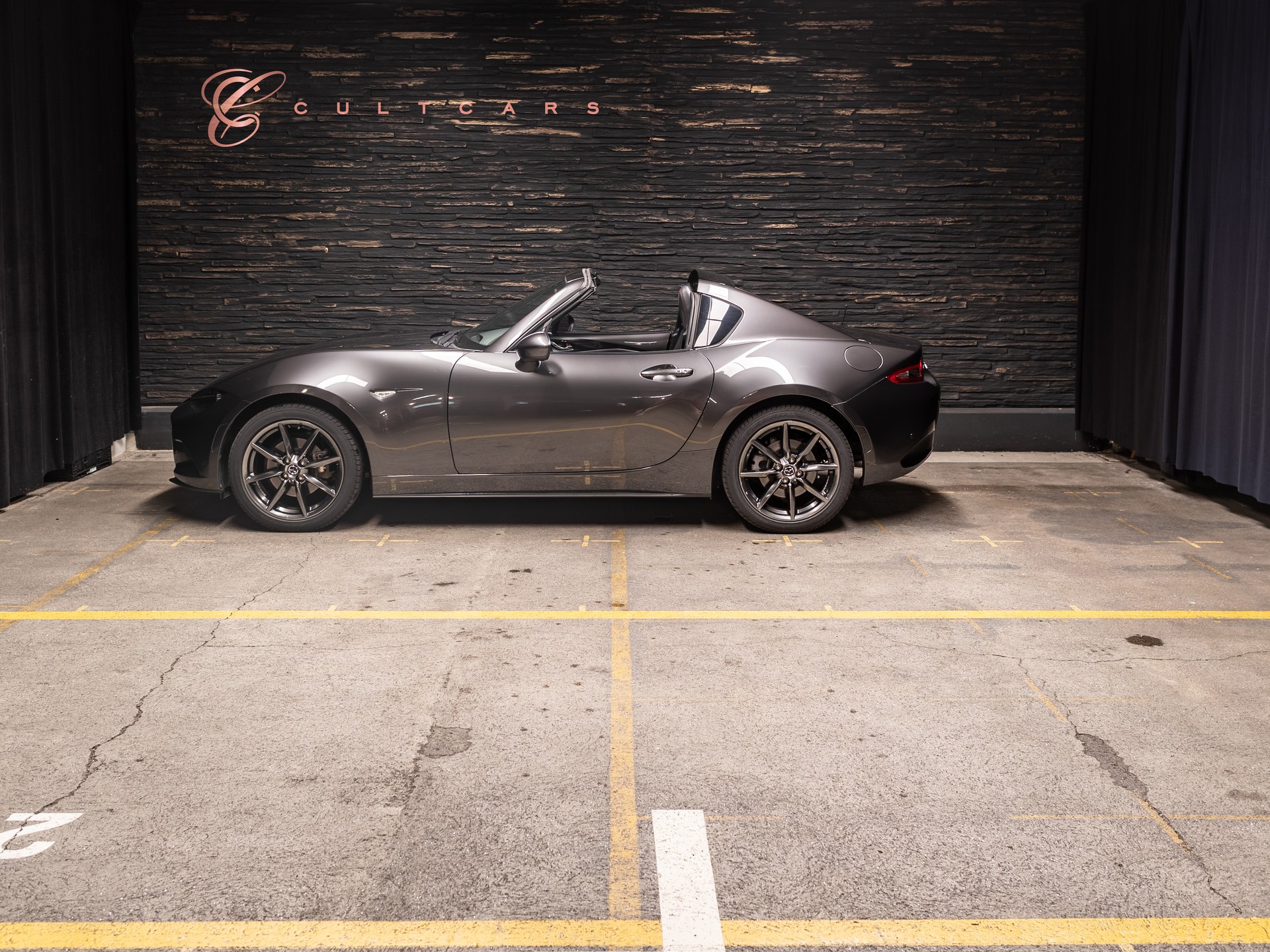 MAZDA MX-5 RF SKYACTIV-G 160 Revolution Automat-showroom-element-2