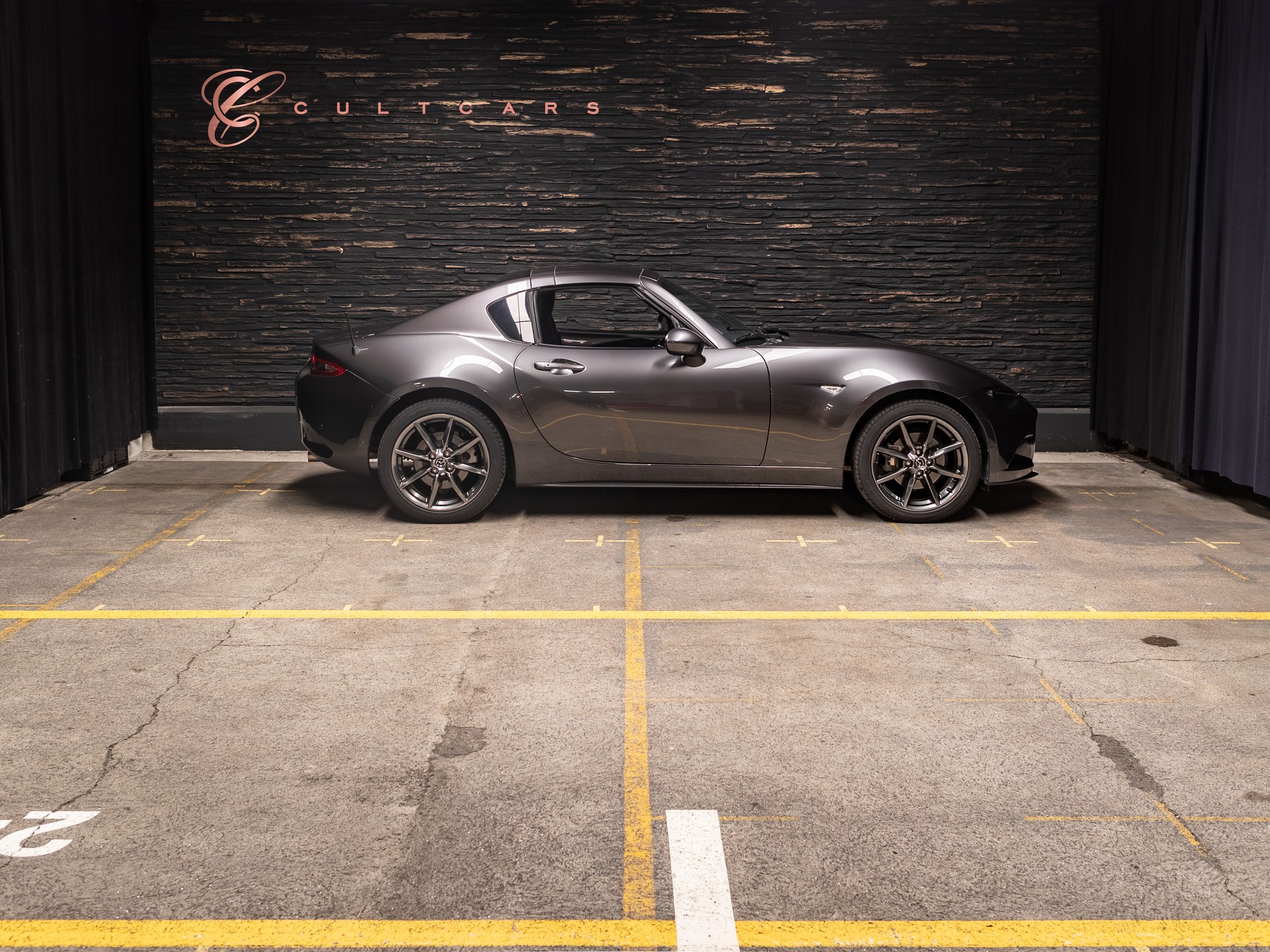 MAZDA MX-5 RF SKYACTIV-G 160 Revolution Automat-showroom-element-1
