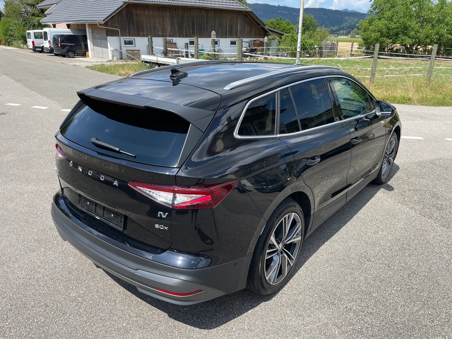 SKODA Enyaq iV 80x-image-9