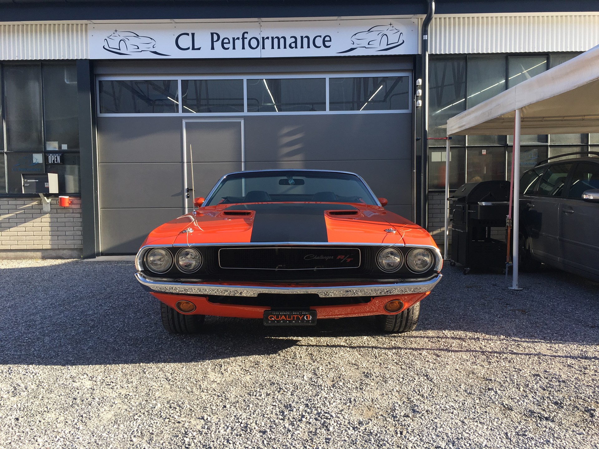 DODGE Challenger-showroom-element-2